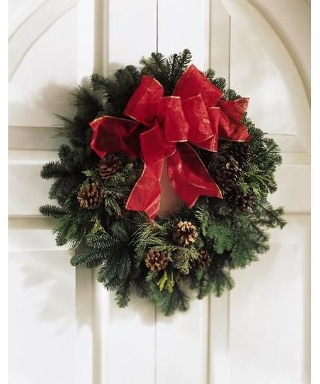 Fresh Mixed Greens Wreath
